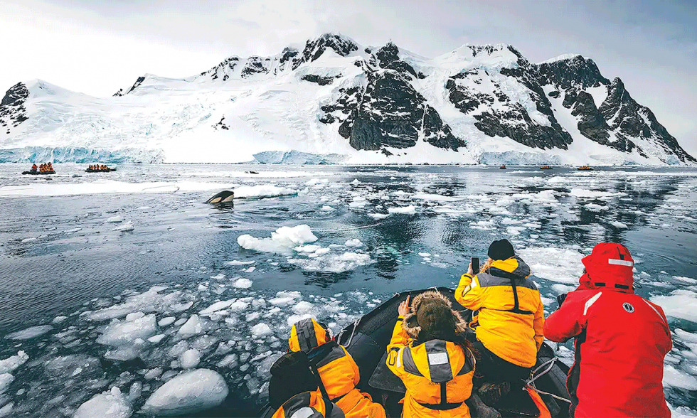 Antarctica Global cooperation and new academic training with the Master in Antarctic Affairs from ITAE (Spain) and CEEN (Chile)