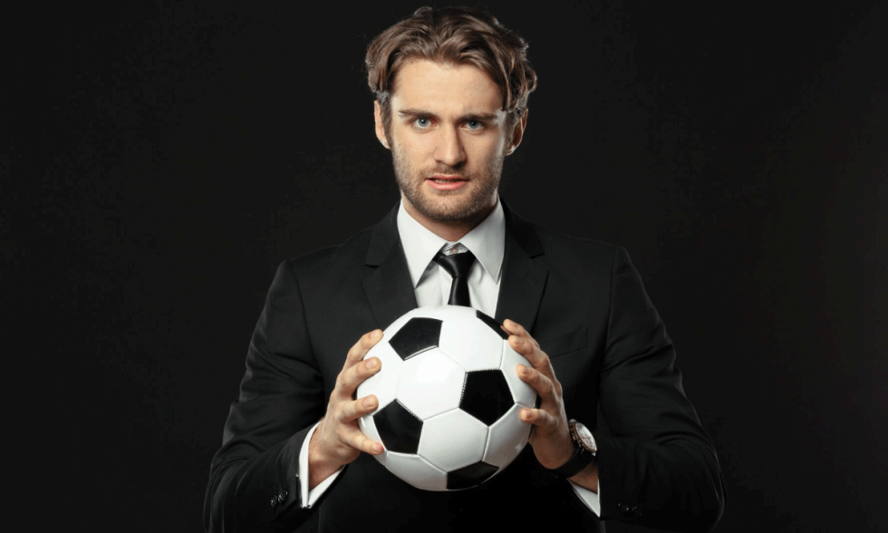 The American Sports Industry From Entertainment to Global Business Powerhouse